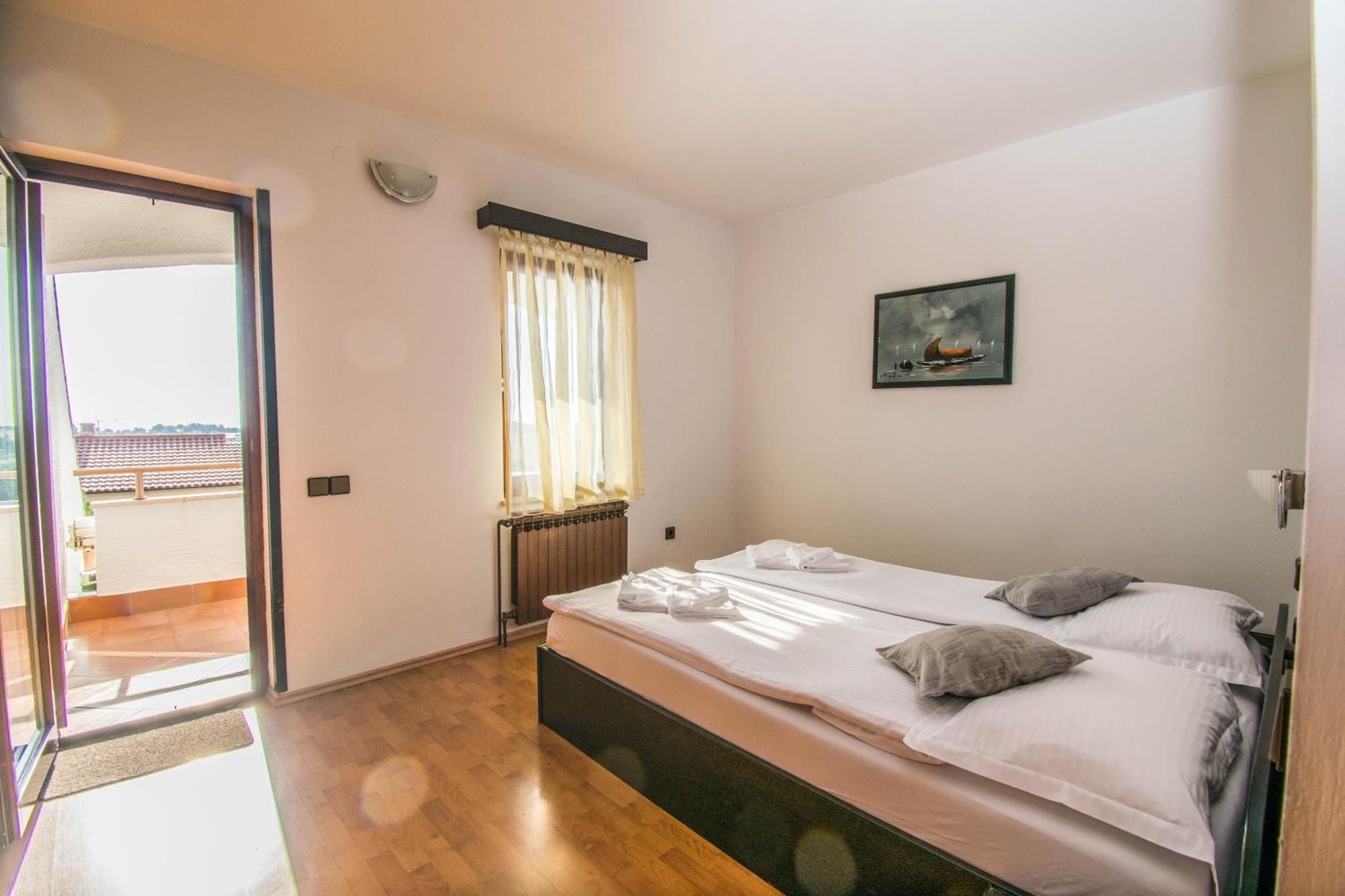 Apartments Punta & Vista In Krk Krk Town Bagian luar foto