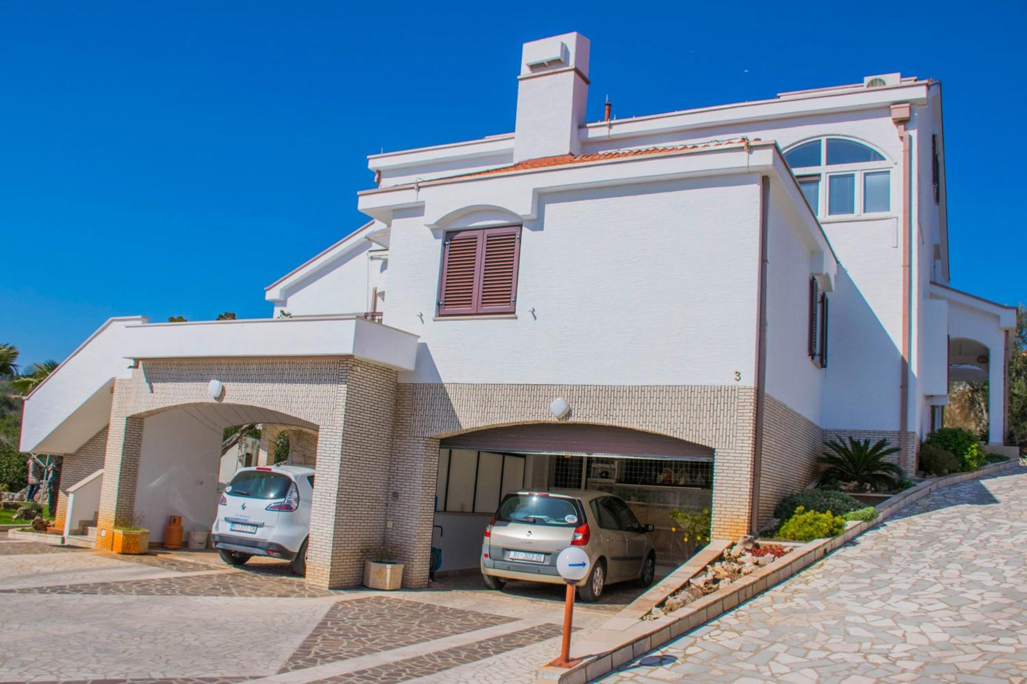 Apartments Punta & Vista In Krk Krk Town Bagian luar foto